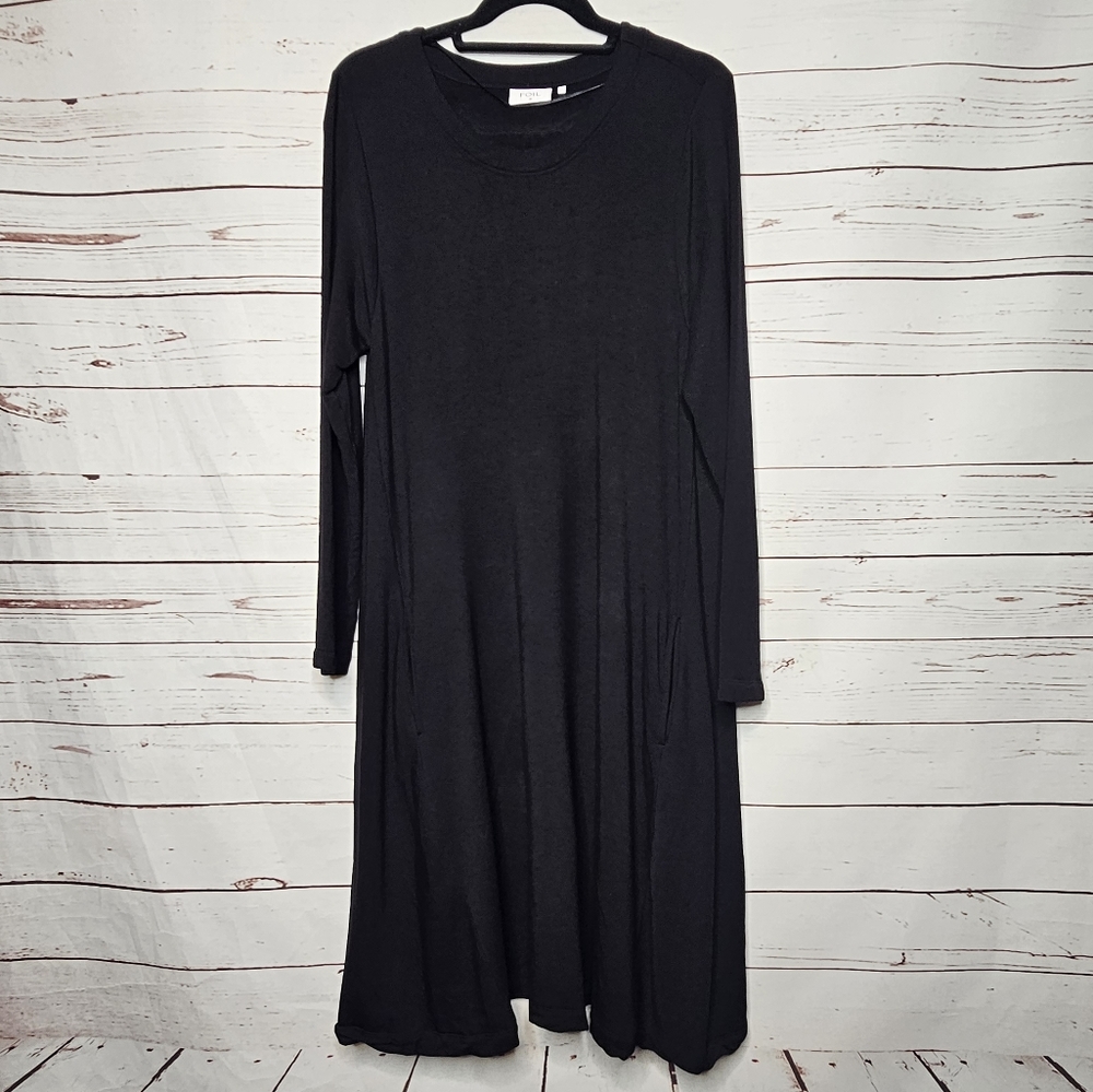 FOIL Black Viscose Flare Dress